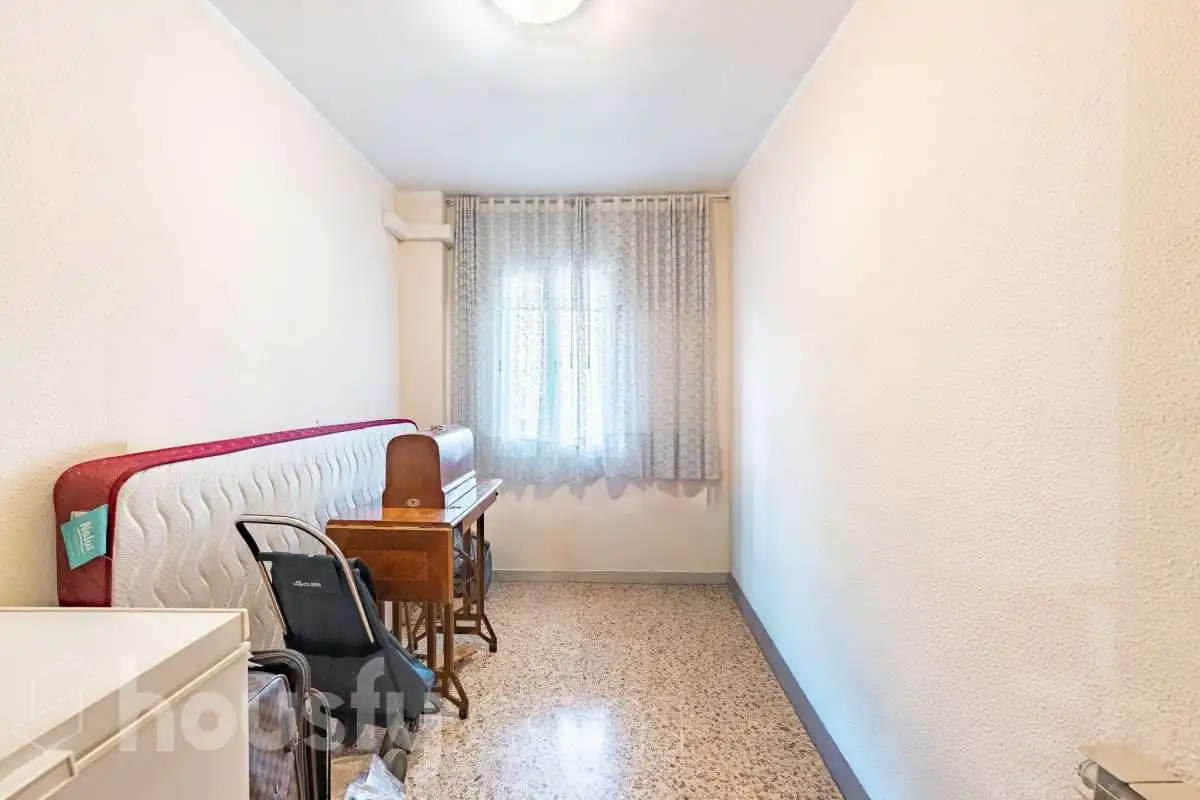 Habitación de Piso en venta en Barcelona con Aire acondicionado, Calefacción y Terraza