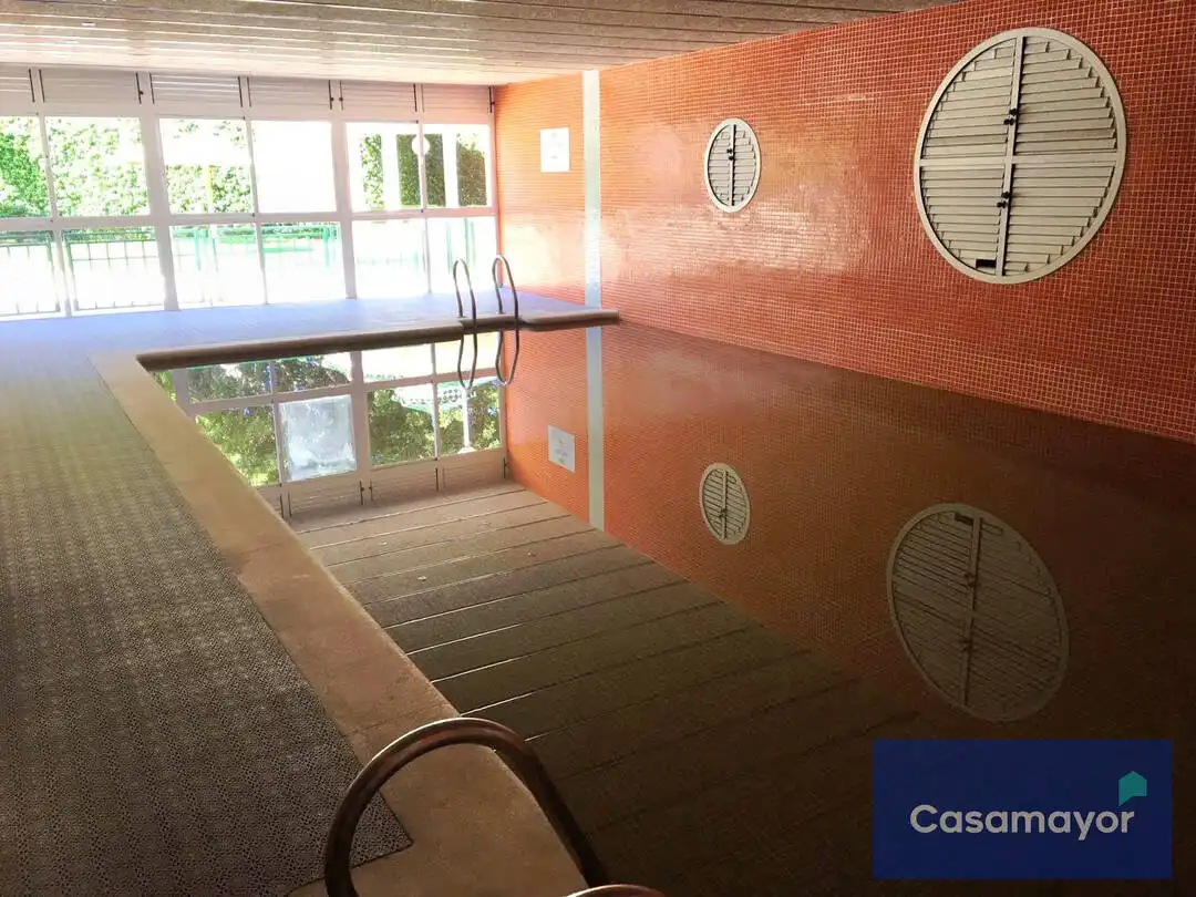 Piscina de Piso en venta en Alicante / Alacant con Aire acondicionado, Calefacción y Jardín privado