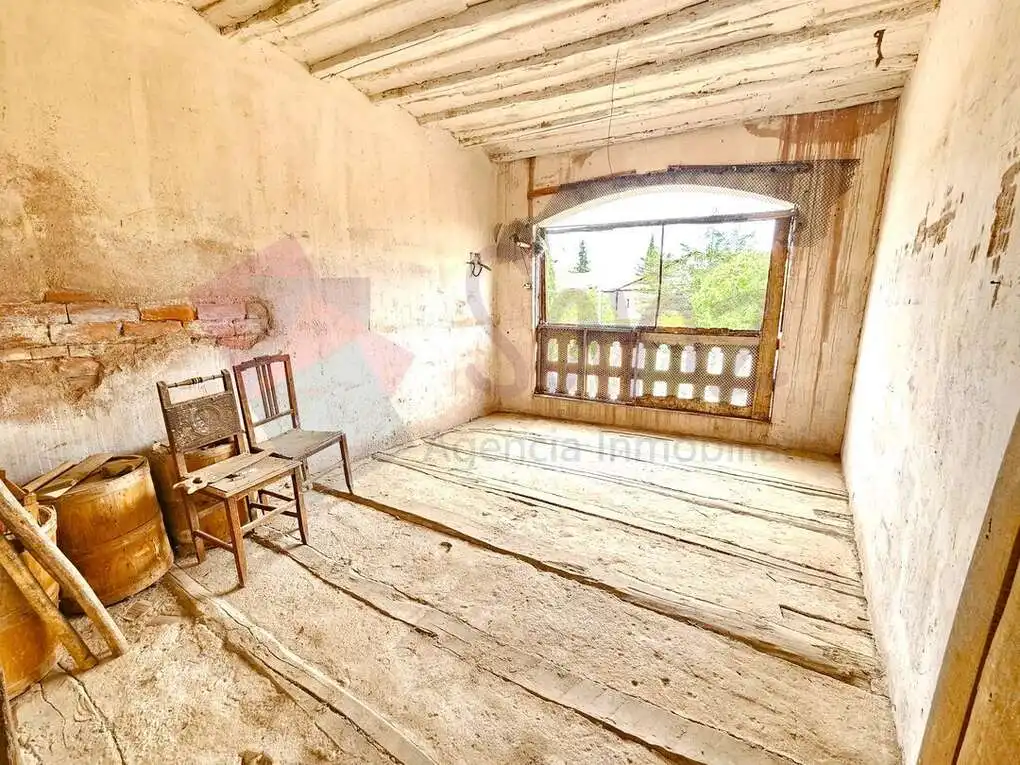 Sala d'estar de Casa o xalet en venda en Cañas amb Terrassa, Traster i Balcó