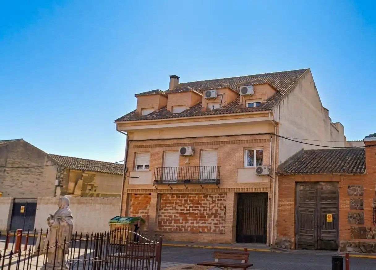 Vista exterior de Piso en venta en Numancia de la Sagra con Terraza