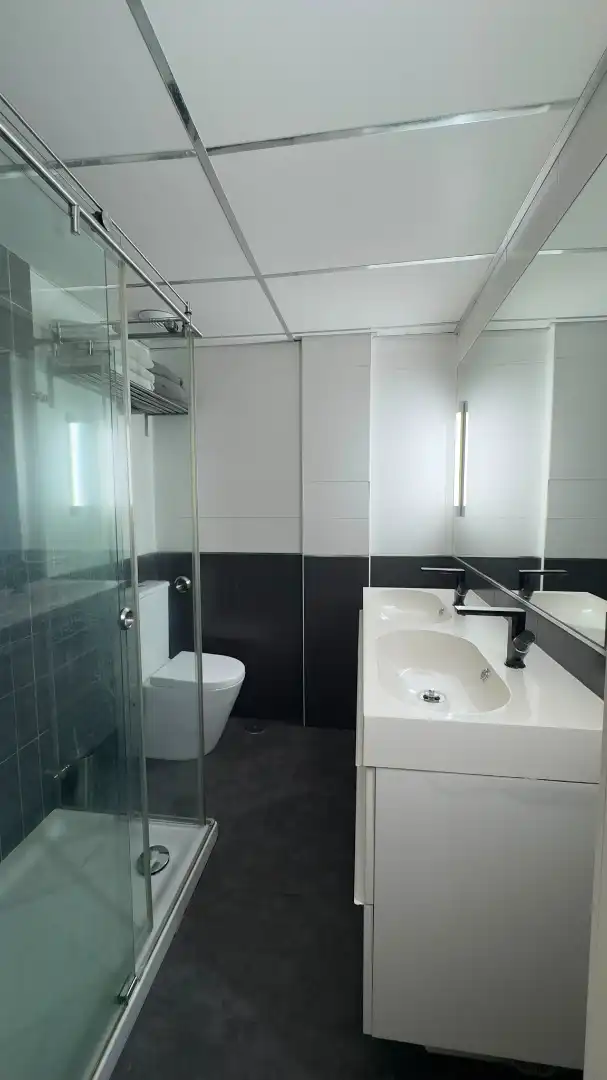 Bathroom of Flat for sale in Rota  with Air Conditioner, Storage room and Oven