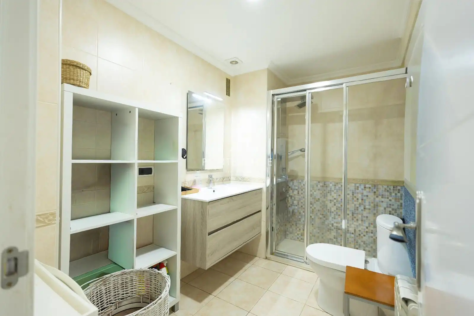 Piso en venta en Teixugueiras, Alcabre