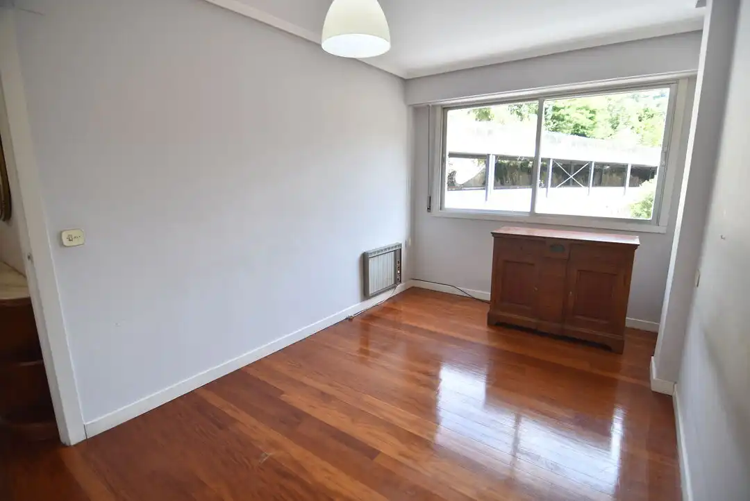 Habitación de Piso en venta en Eibar con Calefacción y Balcón