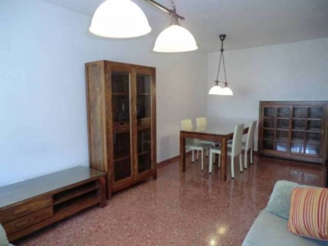 Piso en Alquiler en maestro caballero en Campoamor