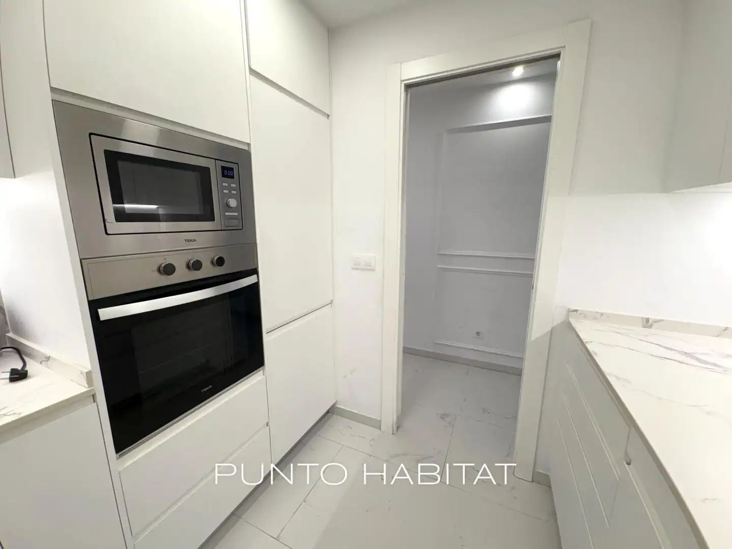 Piso con terraza en venta en Carrer del Consell de Cent, imagen 21