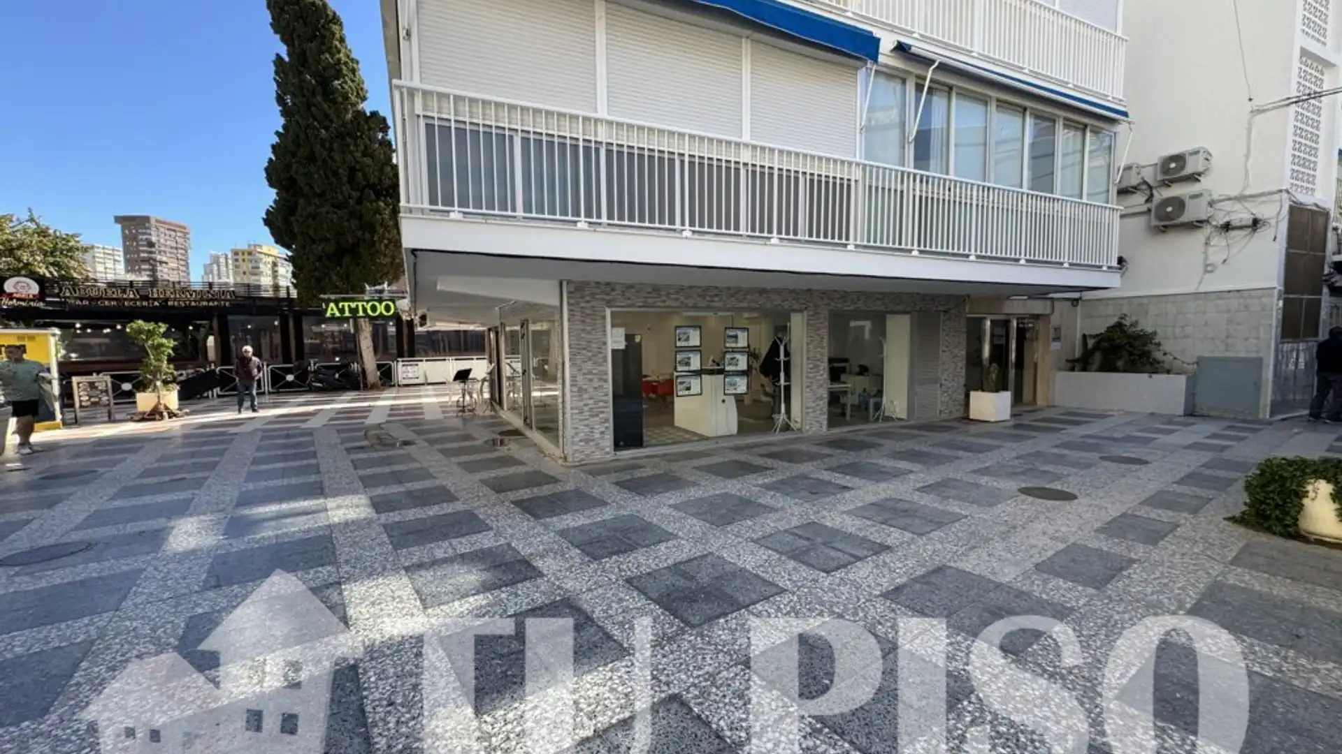 Exterior view of Premises for rent in Benidorm  with Air Conditioner, Heating and Internet