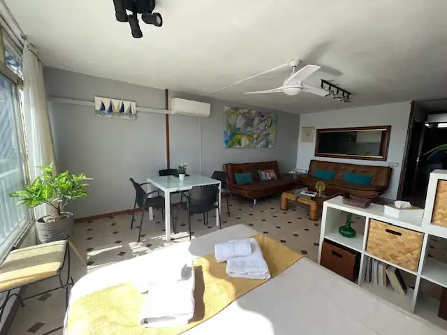 Estudio de alquiler en Avenida Benidorm, Playa de San Juan