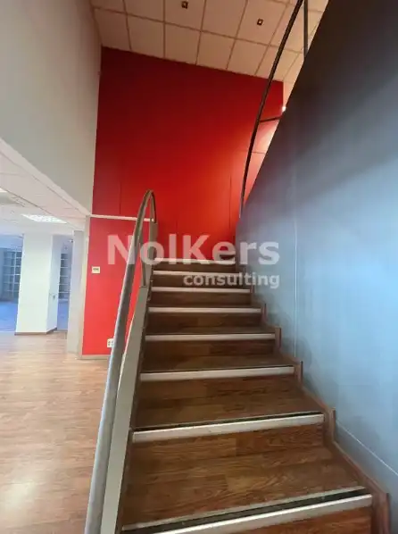 Office for sale in Barcelona  with Air Conditioner and Heating