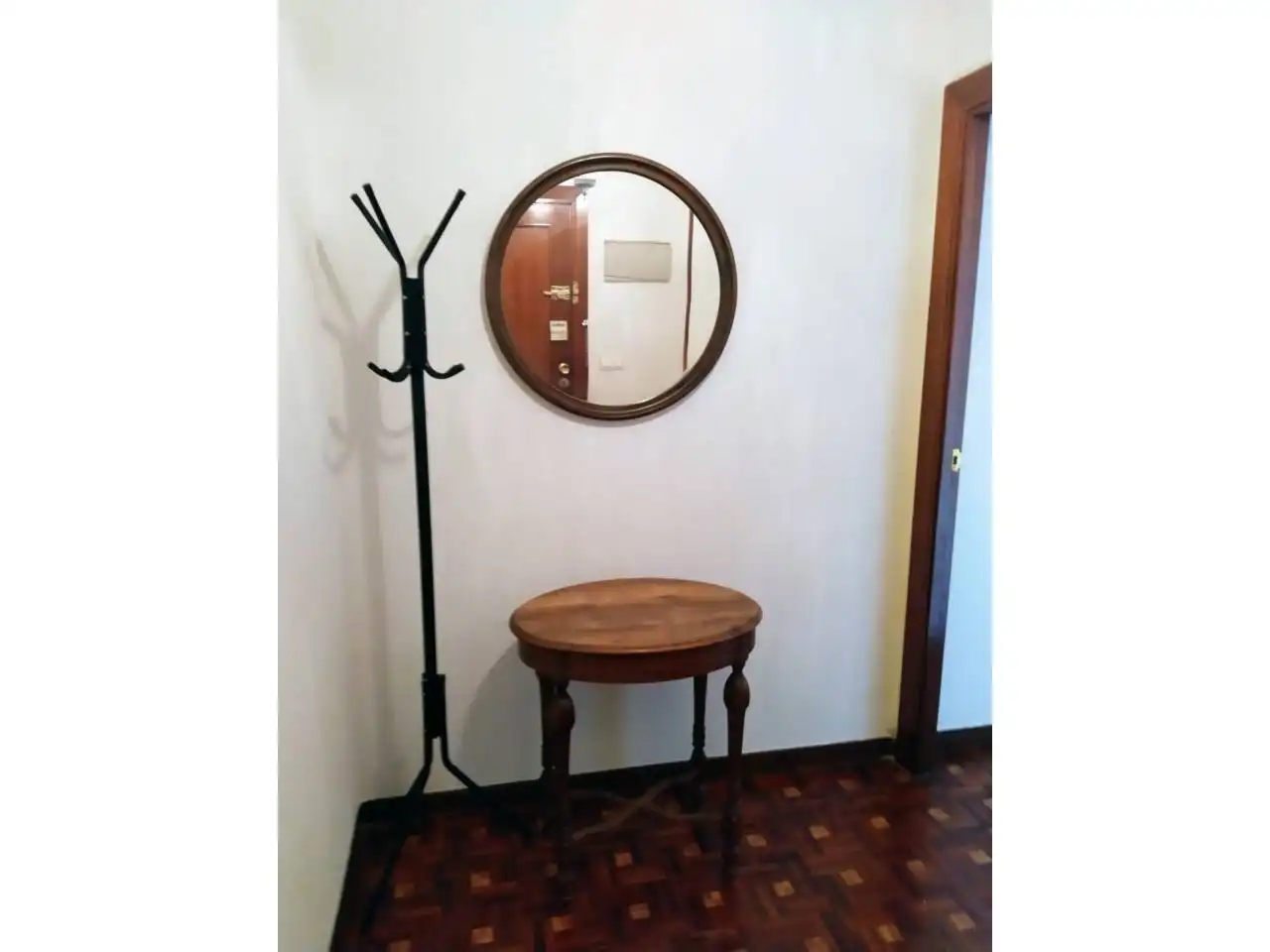 Bedroom of Flat for rent in Burgos  with Heating, Parquet flooring and Terrace