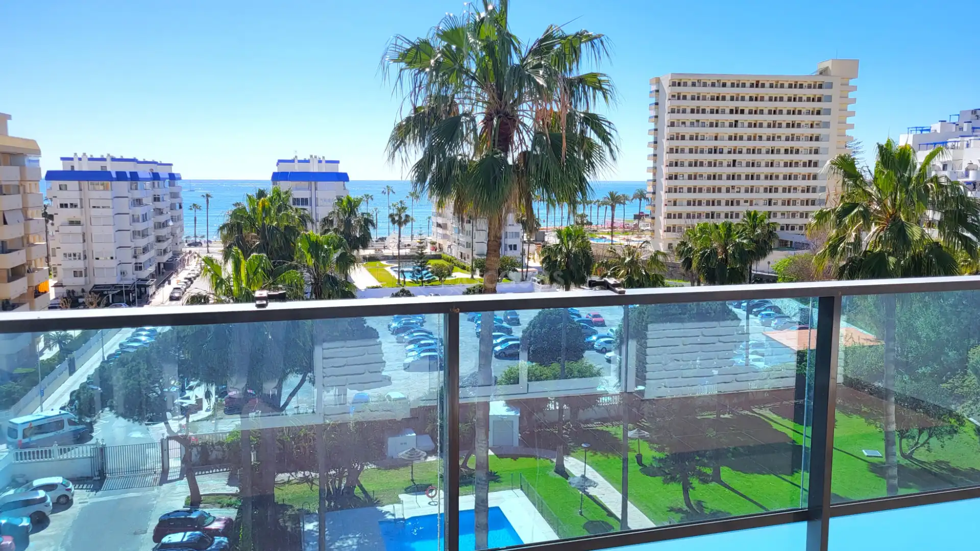 Habitación de Apartamento en venta en Benalmádena con Aire acondicionado, Terraza y Piscina