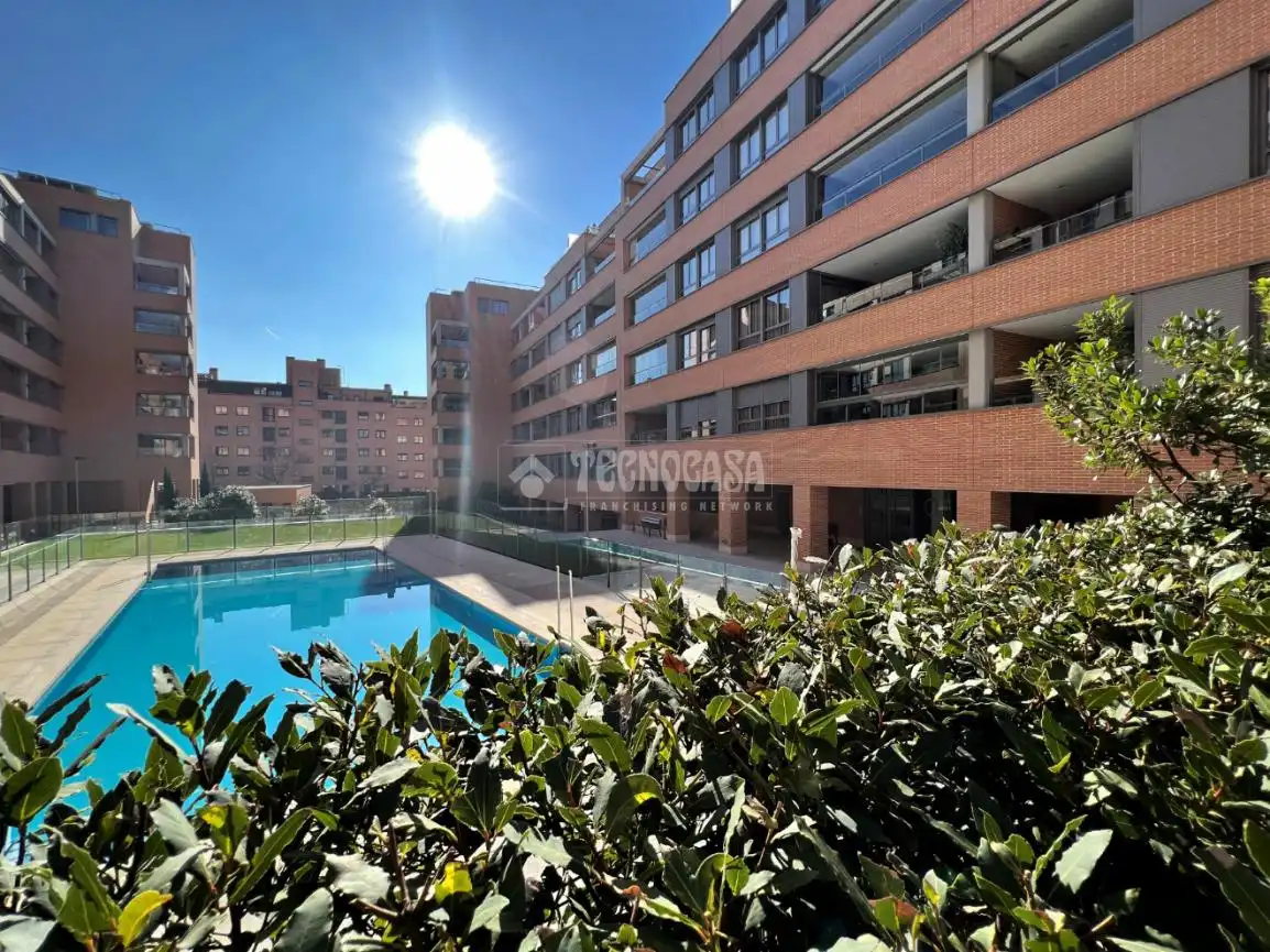 Vista exterior de Piso en venta en  Madrid Capital con Calefacción, Terraza y Trastero