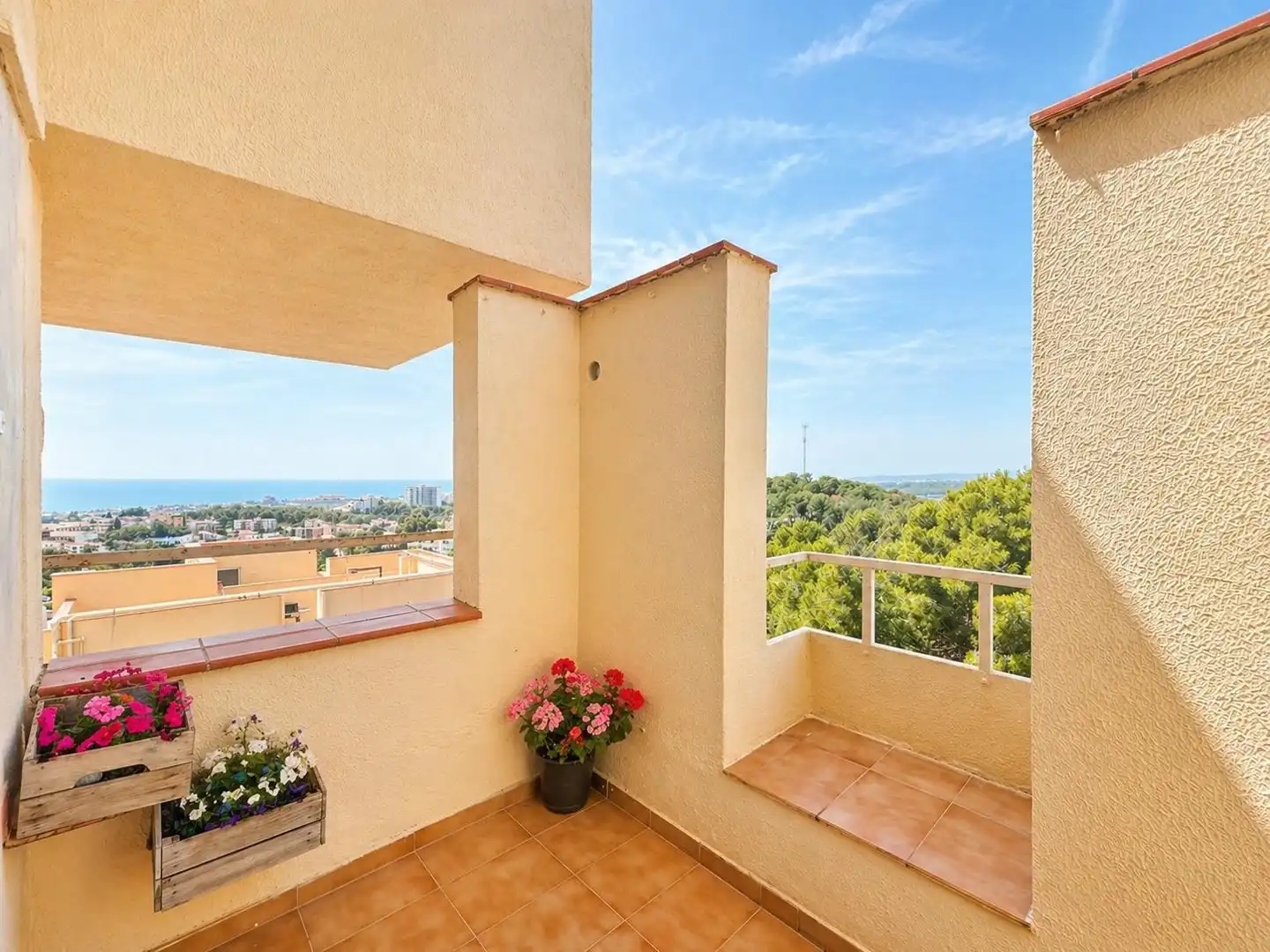 Balcony of Flat for sale in Sant Pere de Ribes  with Air Conditioner, Heating and Private garden