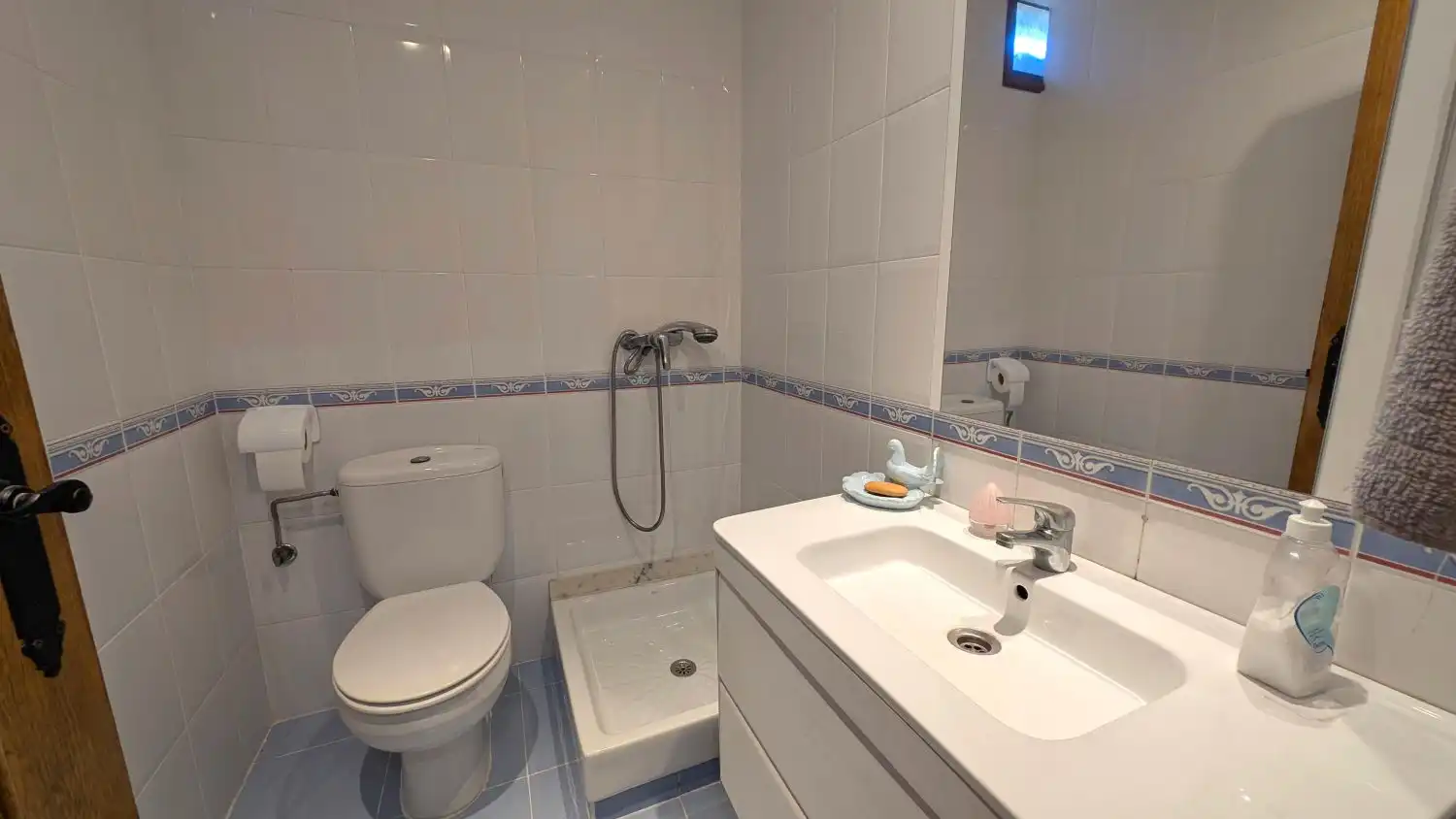 Bathroom of Houses for sale in Los Corrales de Buelna   with Heating, Private garden and Terrace