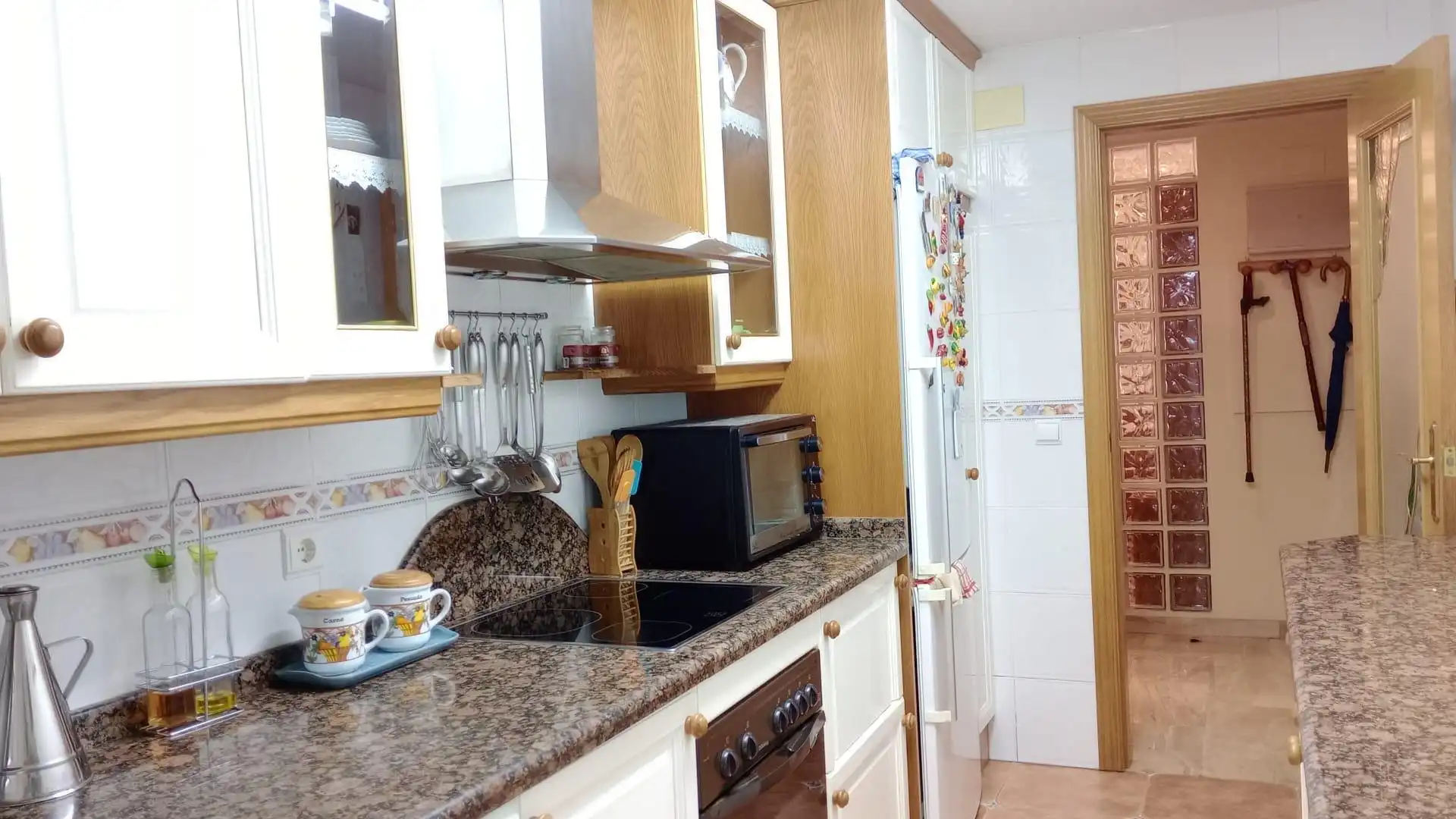 Cocina de Piso en venta en Benidorm con Aire acondicionado, Calefacción y Jardín privado