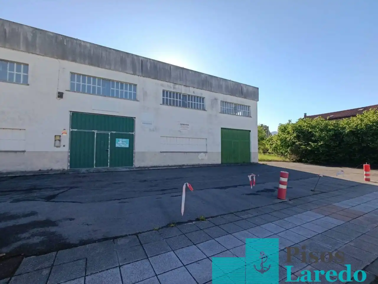 Vista exterior de Nave industrial en venta en Ampuero