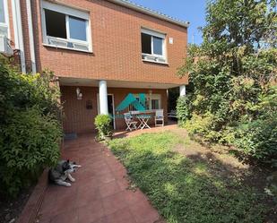 Jardí de Casa adosada en venda en Rivas-Vaciamadrid amb Calefacció, Jardí privat i Parquet