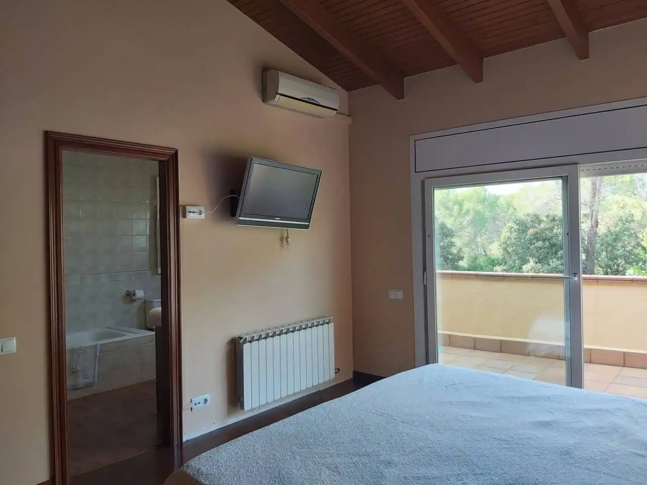 Bedroom of Houses for sale in Sant Cugat del Vallès  with Air Conditioner, Heating and Private garden