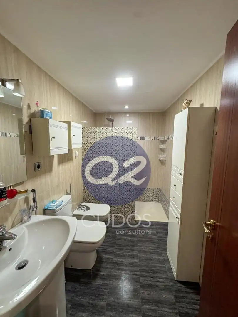 Badezimmer von Wohnung zum Verkauf in Balaguer mit Klimaanlage, Heizung und Abstellraum
