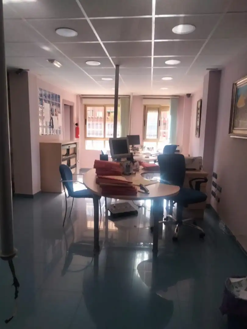 Oficina de alquiler en Lorca con Aire acondicionado