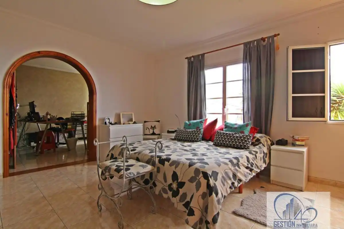 Habitación de Edificio en venta en La Orotava