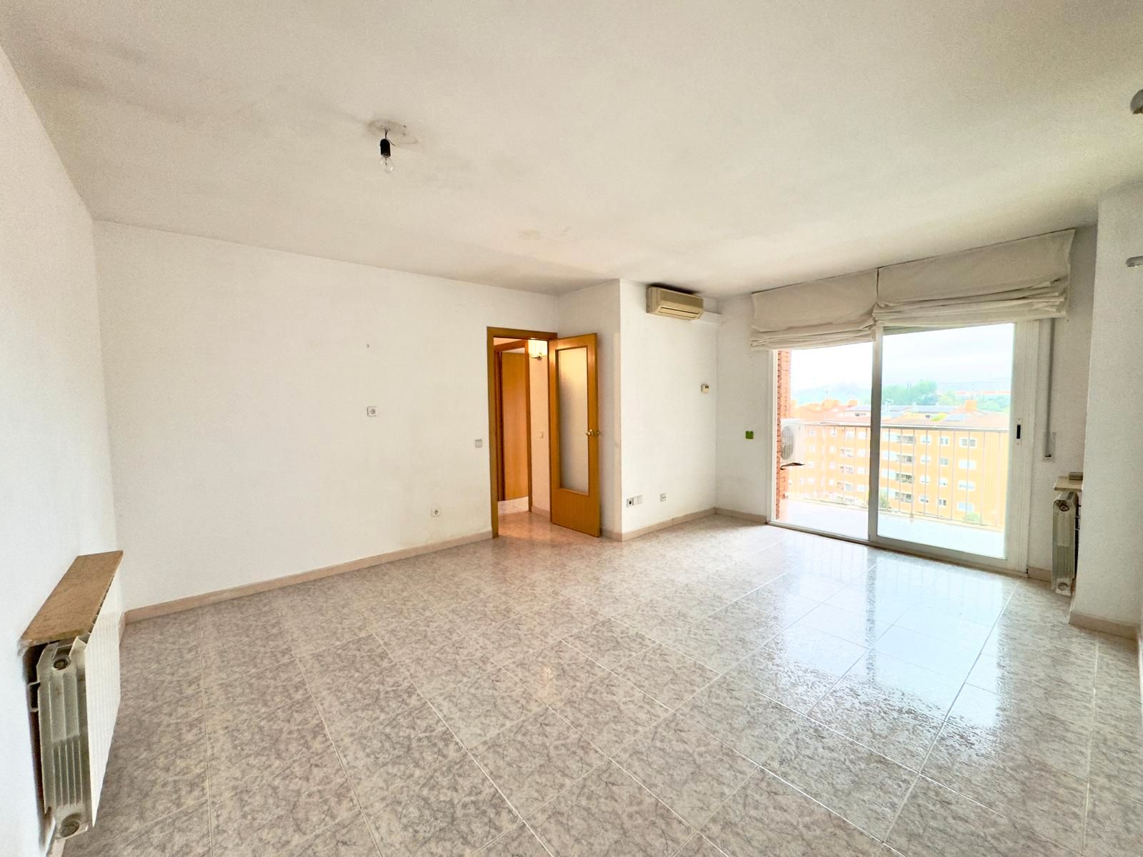 Living room of Duplex for sale in Rubí  with Air Conditioner, Heating and Parquet flooring