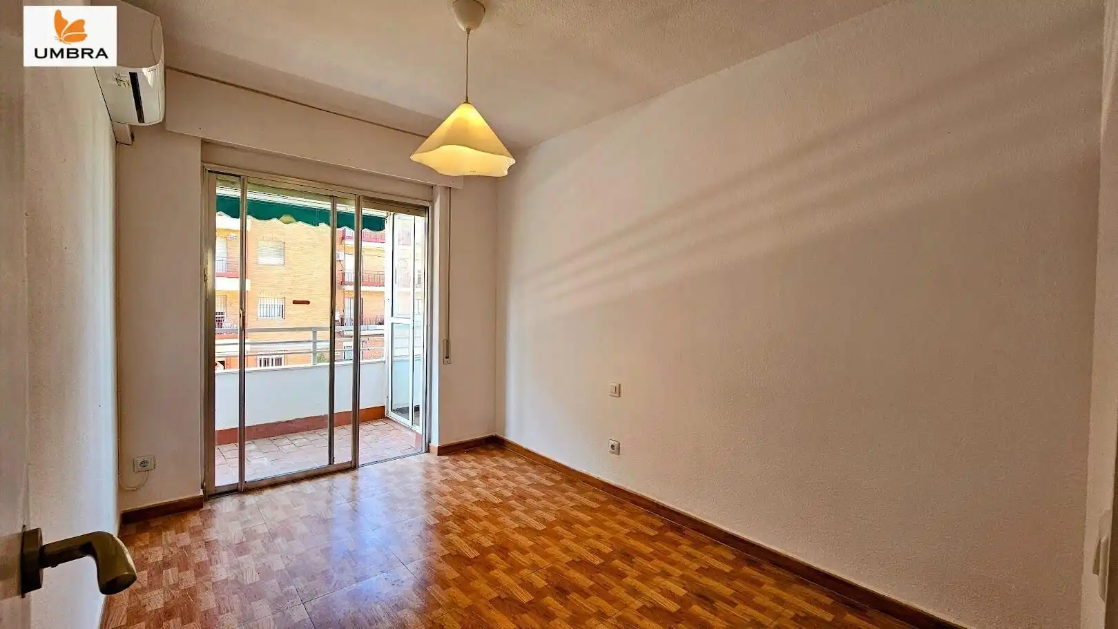 Living room of Flat for sale in Jerez de la Frontera  with Air Conditioner, Heating and Terrace