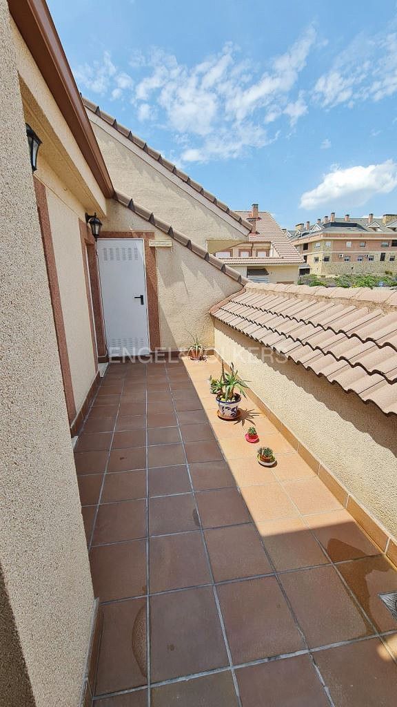Terrassa de Àtic en venda en Arroyomolinos (Madrid) amb Aire condicionat, Calefacció i Jardí privat