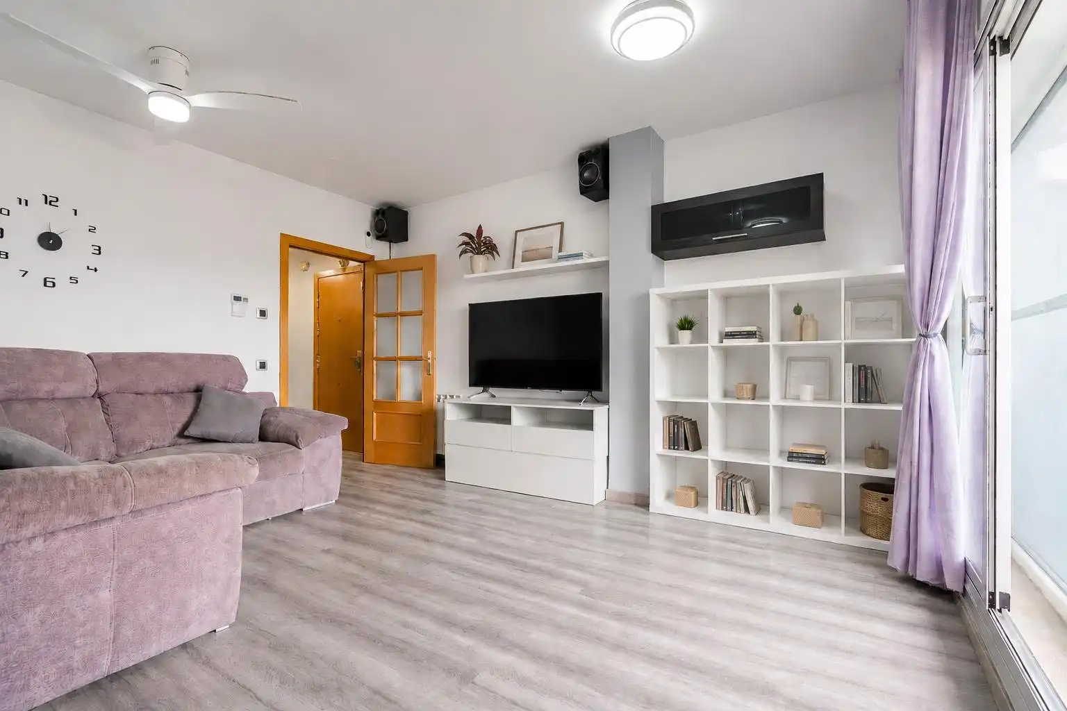 Wohnzimmer von Dachboden zum Verkauf in El Vendrell mit Heizung, Parkett und Terrasse