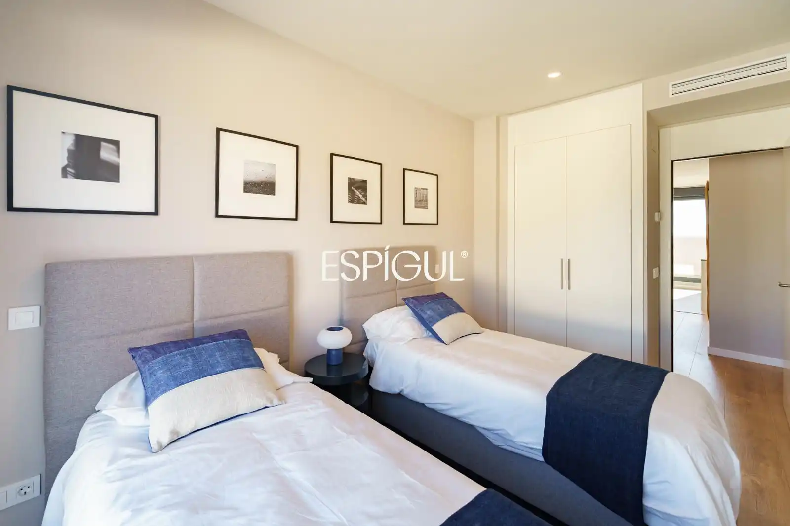 Bedroom of Attic for sale in Montgat  with Air Conditioner, Heating and Parquet flooring