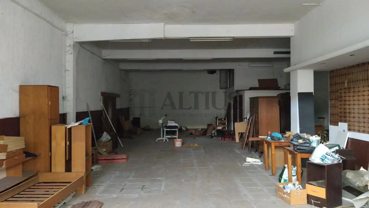 Geschaftsraum zur Miete in Av. de Rodríguez de Viguri, Campus Norte - San Caetano
