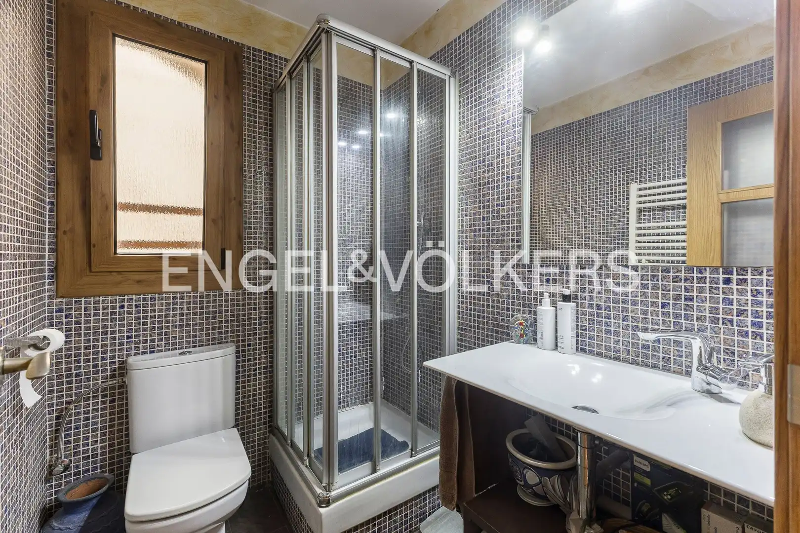 Bathroom of Flat for sale in Barcelona  with Air Conditioner, Heating and Parquet flooring