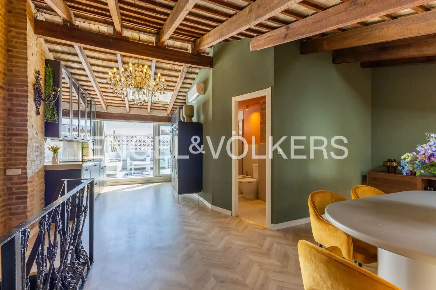 Attic for sale in Valencia  with Air Conditioner, Heating and Parquet flooring