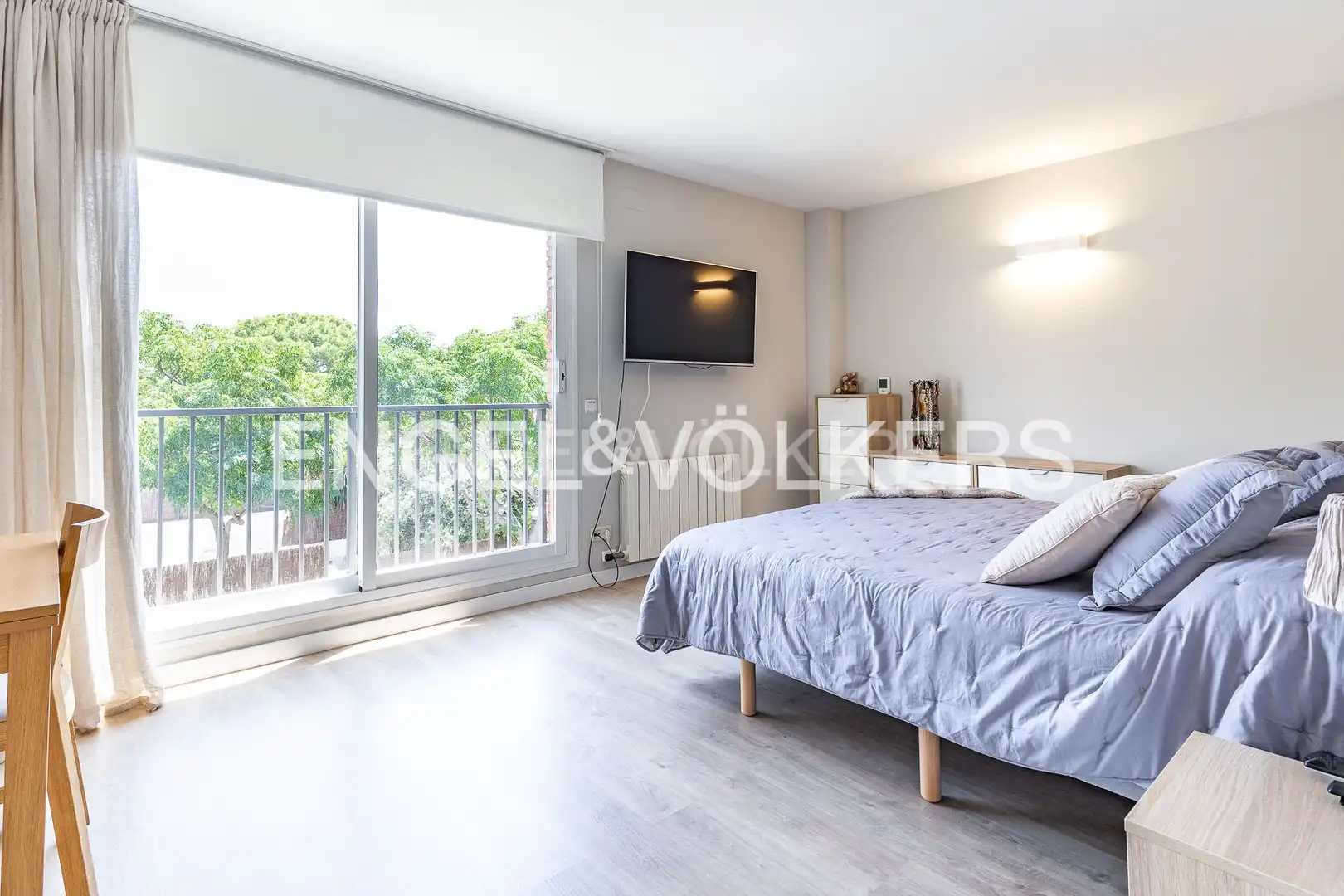 Habitación de Casa o chalet en venta en El Masnou con Aire acondicionado, Calefacción y Jardín privado