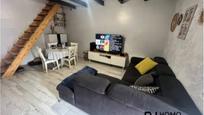 Sala d'estar de Pis en venda en Terrassa amb Aire condicionat, Parquet i Balcó
