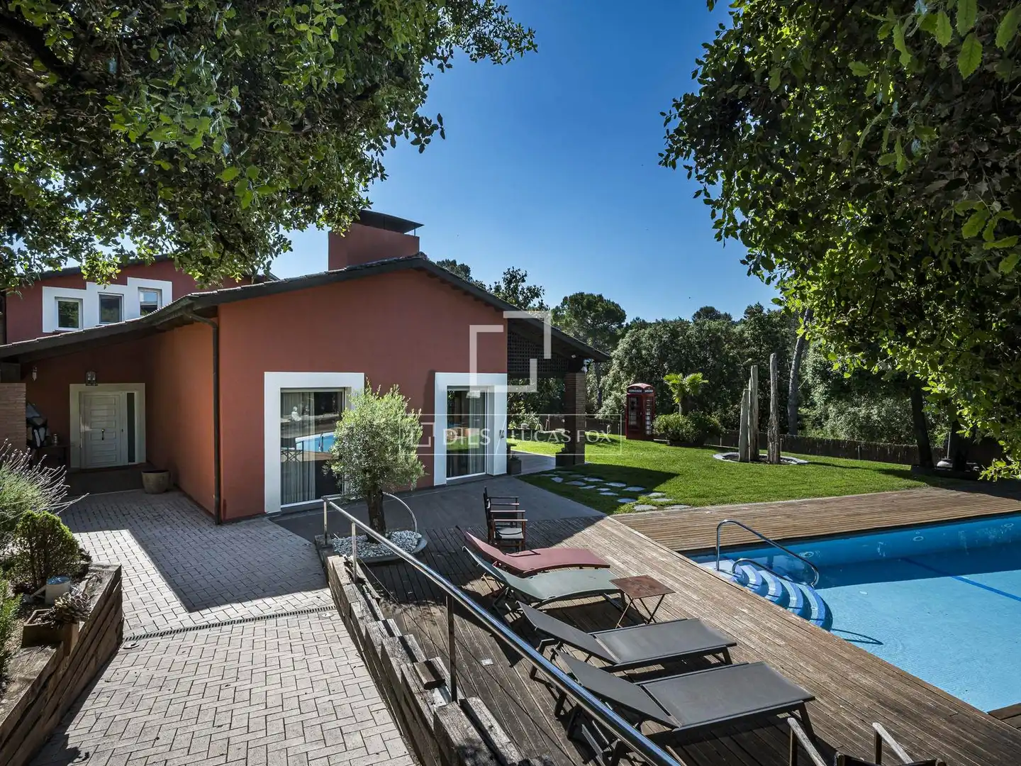 Jardí de Casa o xalet en venda en Sant Cugat del Vallès amb Aire condicionat, Calefacció i Jardí privat