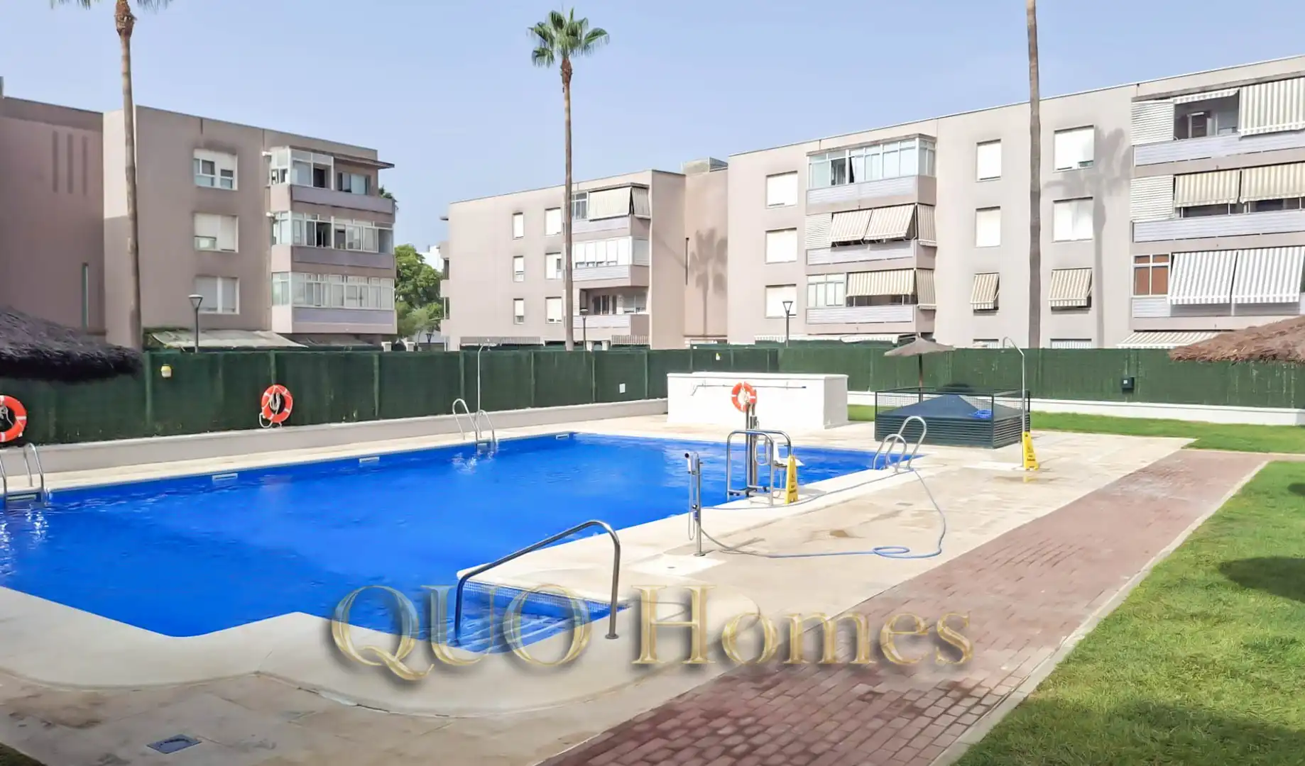 Piscina de Pis en venda en Jerez de la Frontera amb Aire condicionat, Terrassa i Traster