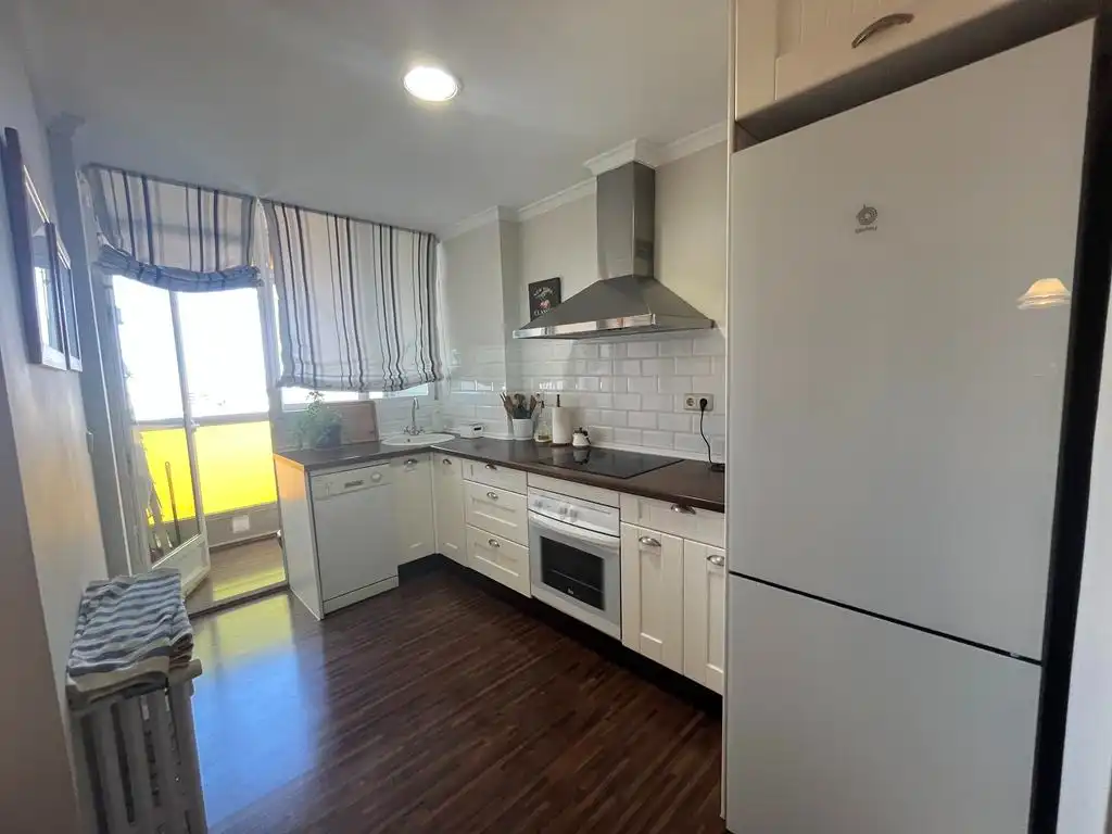Küche von Wohnung zum Verkauf in Albacete mit Klimaanlage, Heizung und Parkett