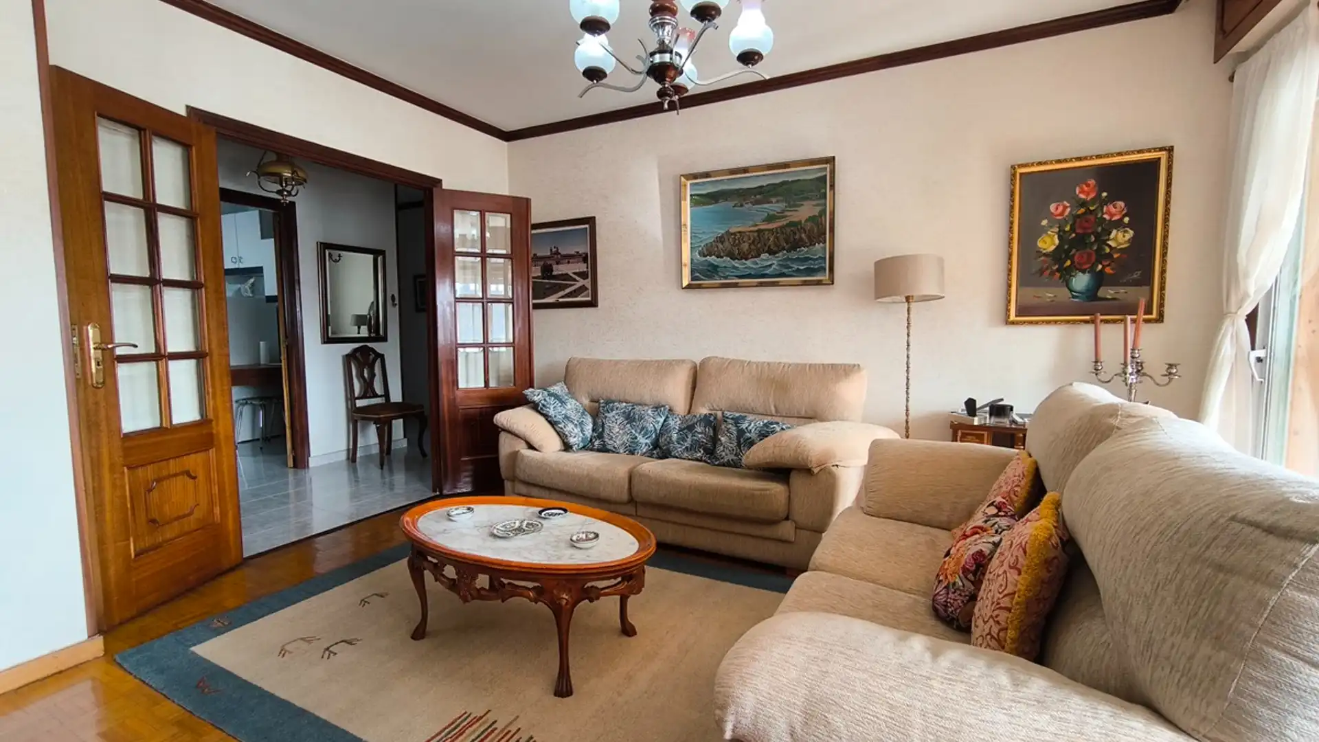 Sala de estar de Piso en venta en Vilagarcía de Arousa con Parquet, Trastero y Balcón