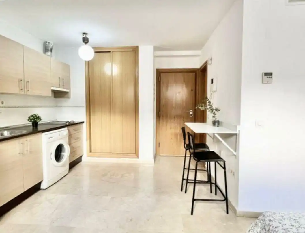 Cocina de Piso en venta en Málaga con Aire acondicionado y Amueblado