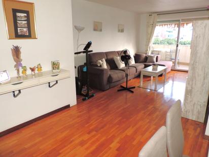 Wohnzimmer von Wohnung zum verkauf in Badalona mit Balkon