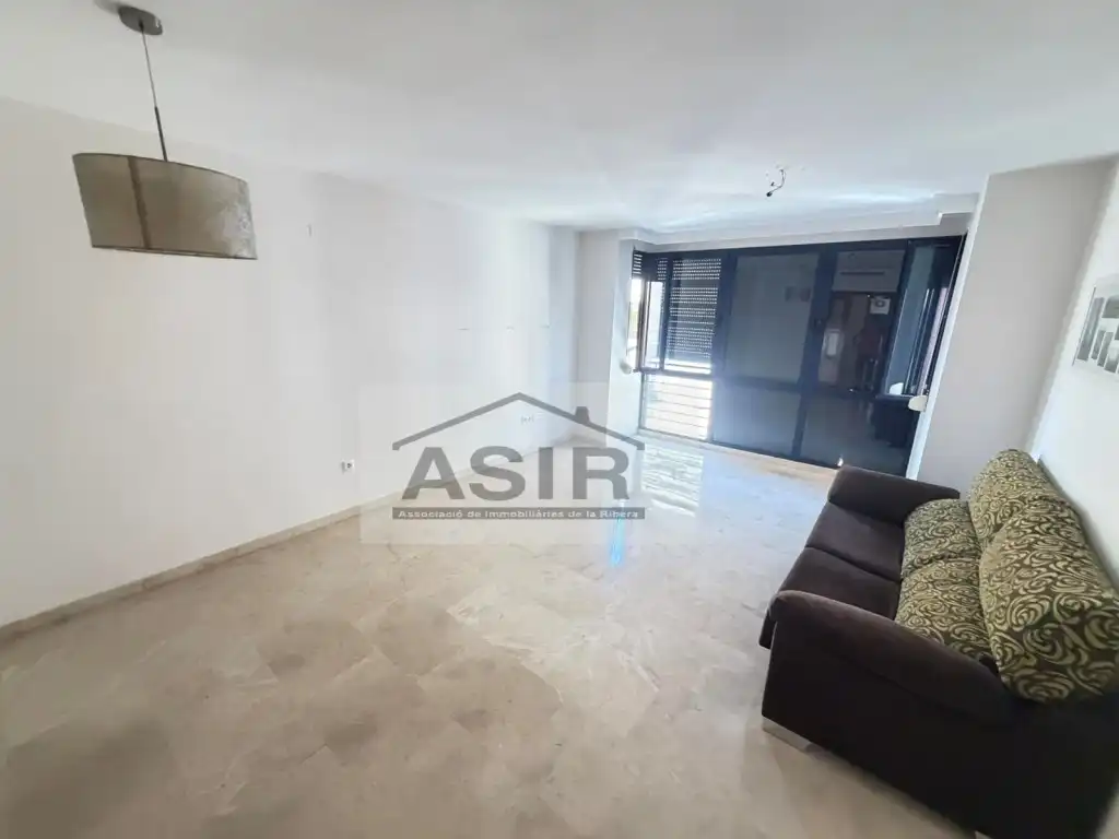 Wohnung zur Miete in Calle Cardenal Vera, Sants Patrons