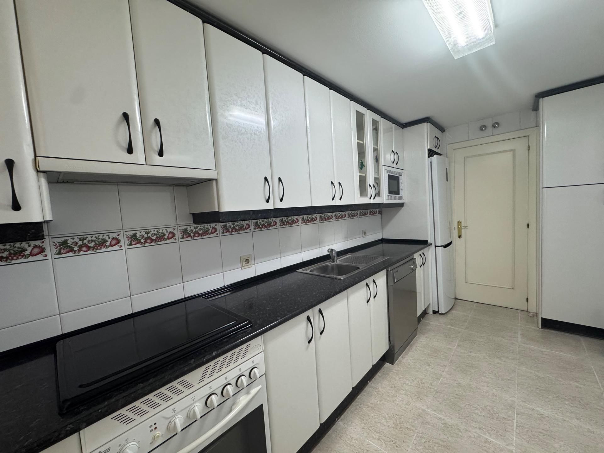 Kitchen of Flat to rent in Getafe  with Air Conditioner, Heating and Private garden