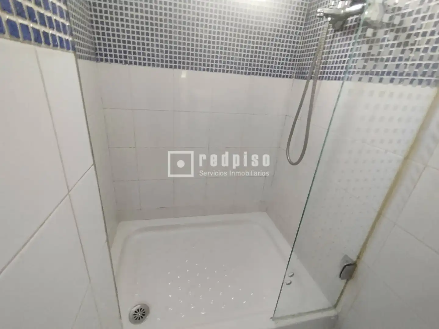 Baño de Piso en venta en Sevilla con Aire acondicionado y Terraza