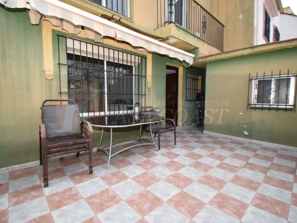 Casa adosada en venta en Los Boliches