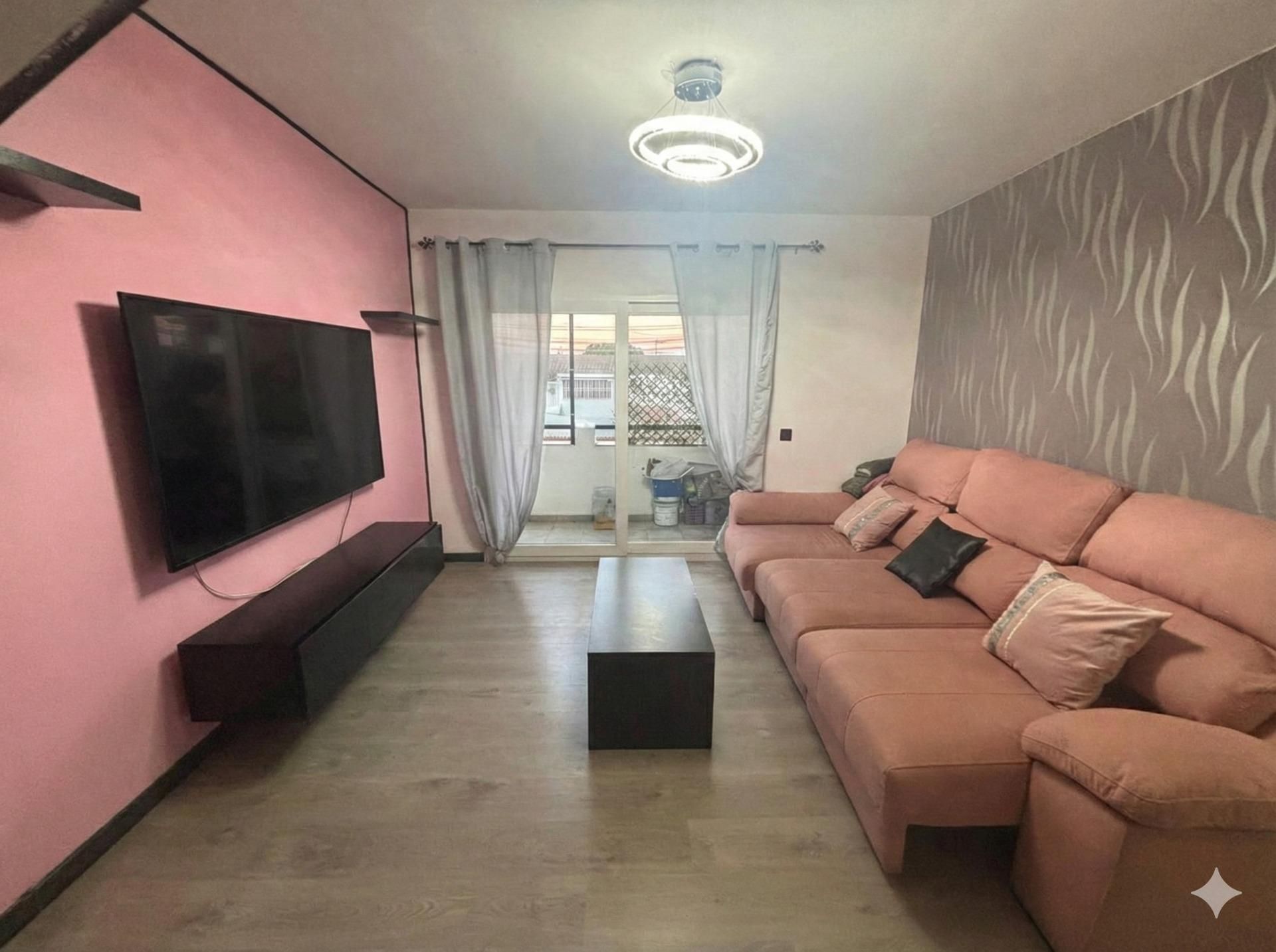 Living room of Duplex for sale in Los Barrios  with Private garden, Terrace and Community pool