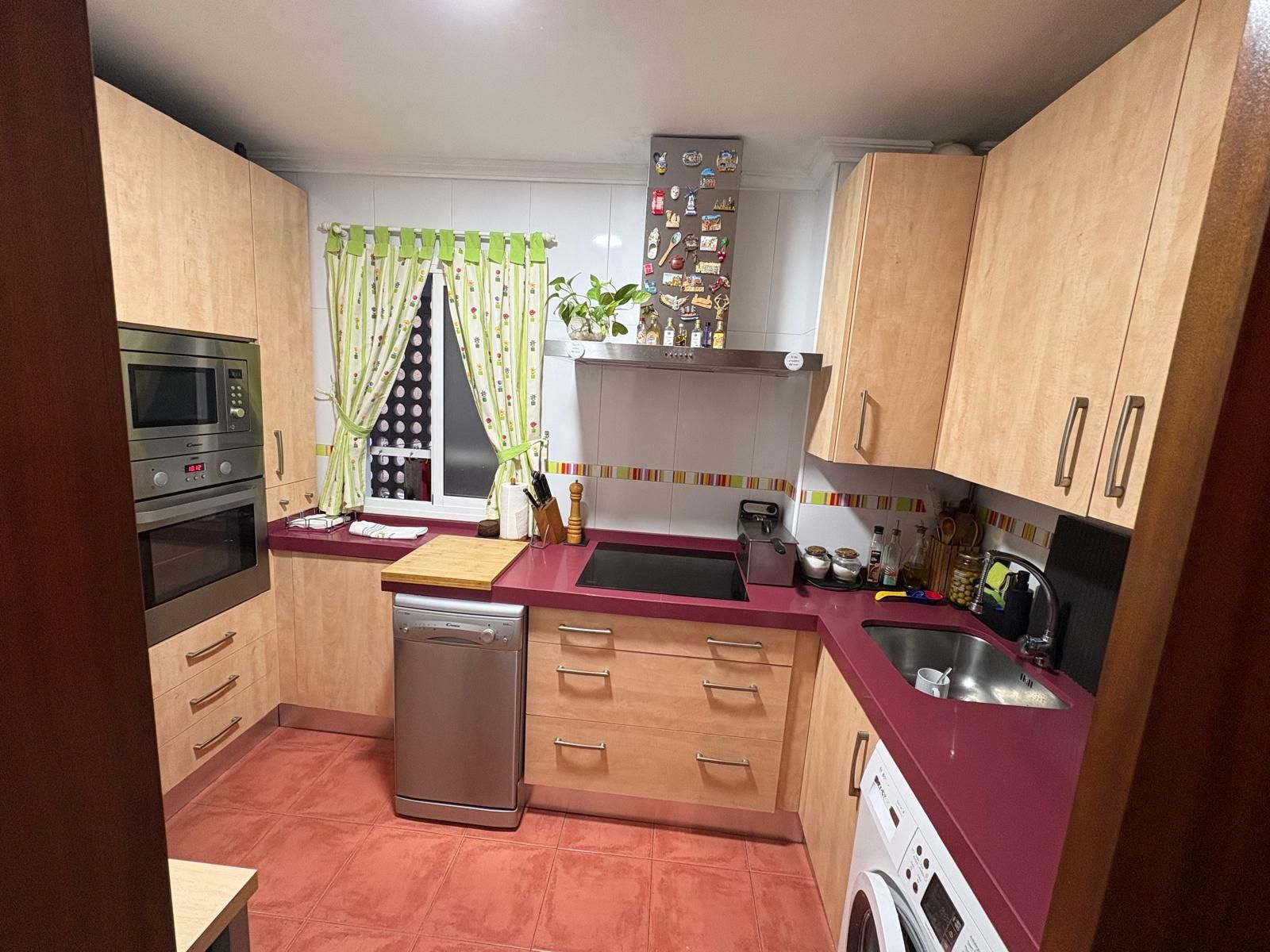 Kitchen of Flat for sale in  Sevilla Capital