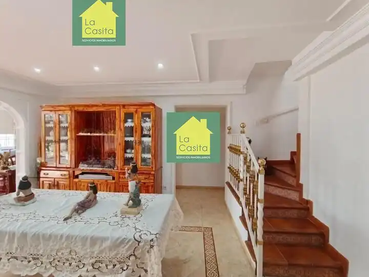 Casa o xalet en venda en Albacete amb Aire condicionat, Jardí privat i Traster