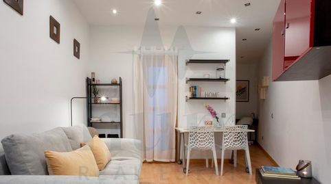 Foto 2 de Piso en venta en Palos de Moguer, Madrid Capital