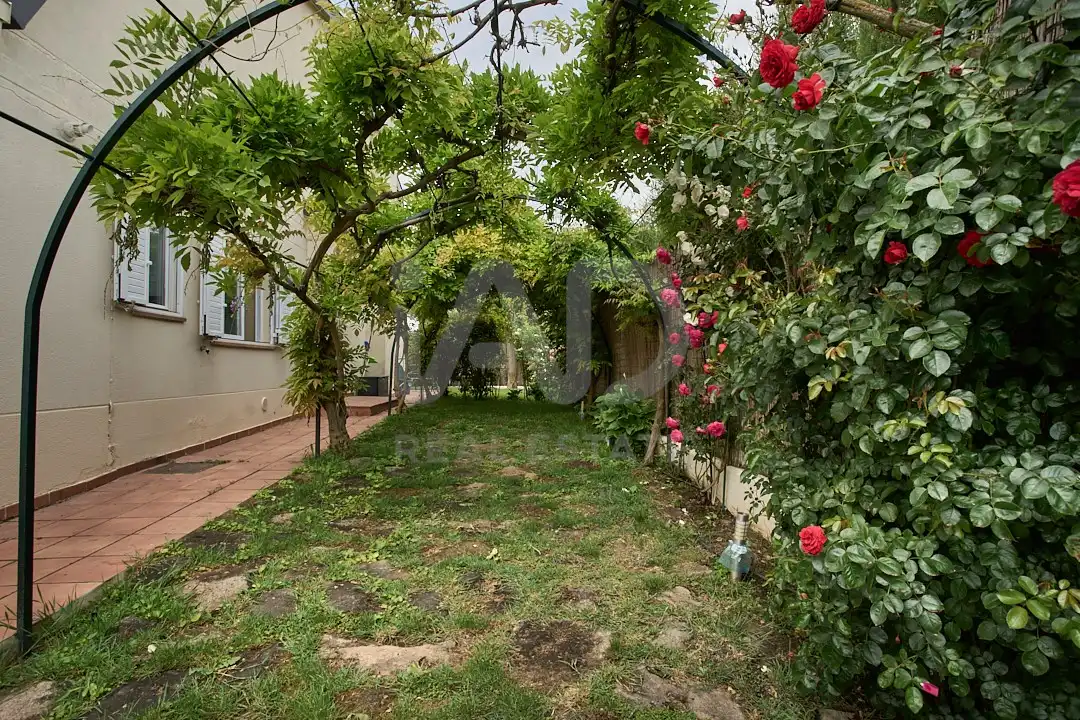 Garden of Detached homes for sale in Aranjuez  with Air Conditioner and Heating