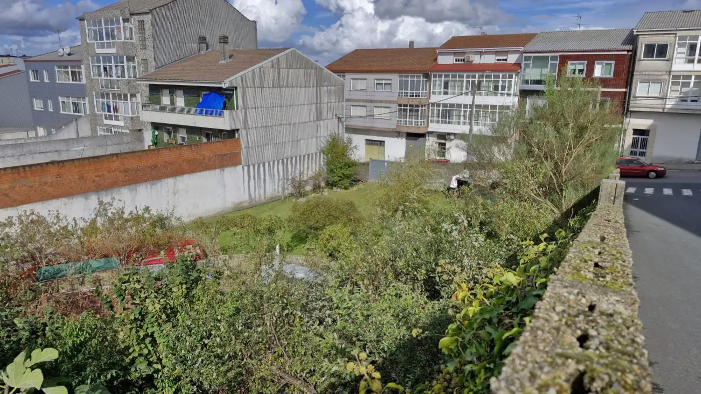 Terreno industrial en venta en A Estrada 
